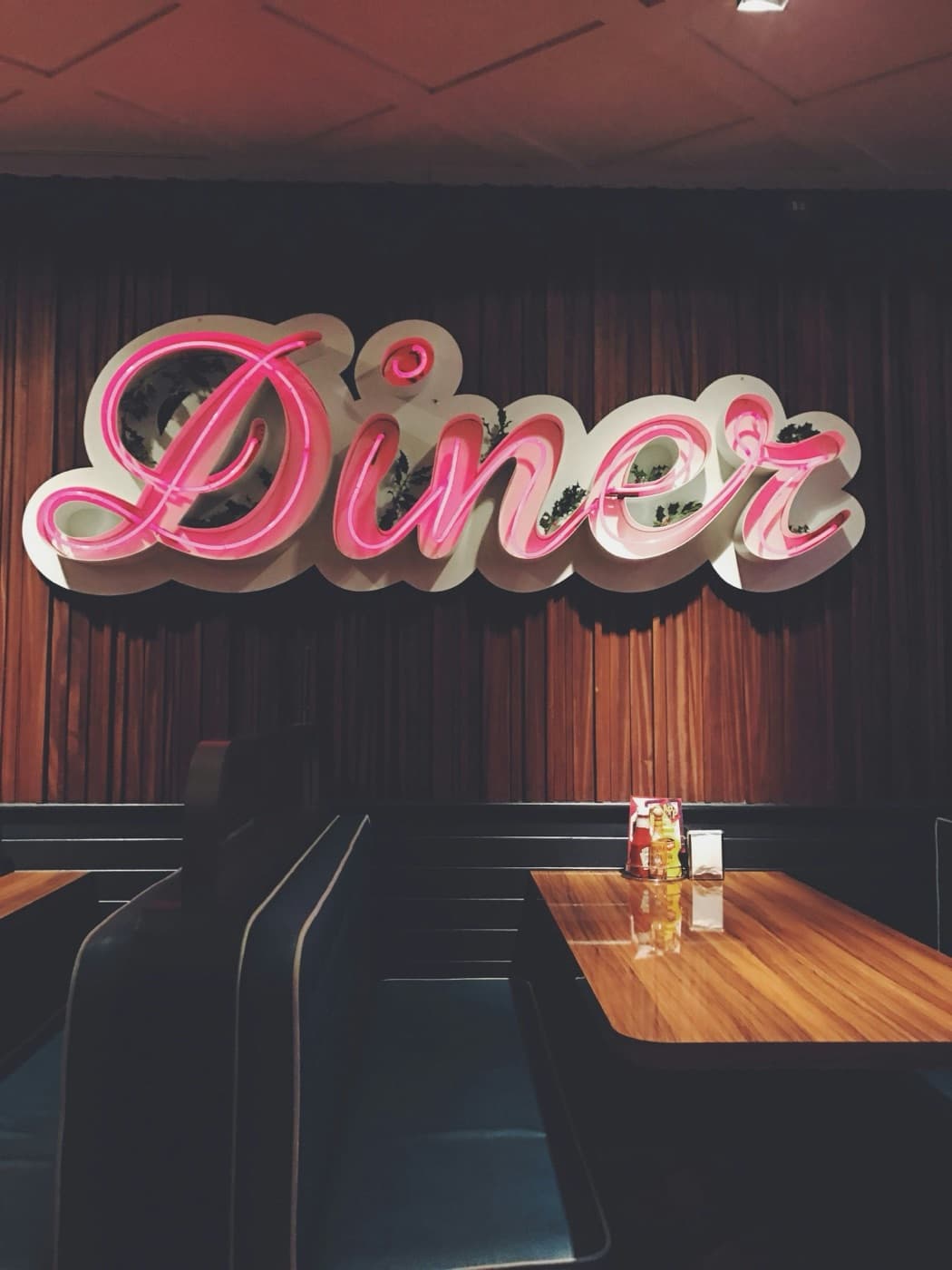 Diners Are Bored